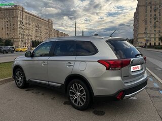 2015 Mitsubishi Outlander III Рестайлинг 2, серебристый, 1670000 рублей, вид 4
