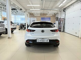 2020 Mazda 3 IV (BP), белый, 1949000 рублей, вид 5