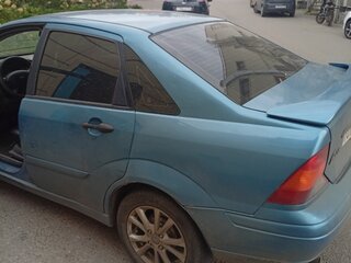2000 Ford Focus I (North America), голубой, 270000 рублей, вид 3