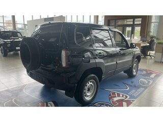2026 Lada (ВАЗ) Niva Travel I Рестайлинг, чёрный, 1404810 рублей, вид 4