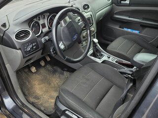 2011 Ford Focus II Рестайлинг, серый, 520000 рублей, вид 4