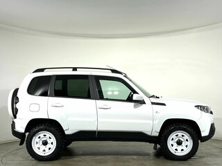 2024 Lada (ВАЗ) Niva Travel I, белый, 1150000 рублей, вид 5