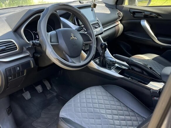 2018 Mitsubishi Eclipse Cross I, серый, 1700000 рублей - вид 4