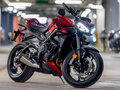 2023 Triumph Street Triple, пурпурный, 1120000 рублей