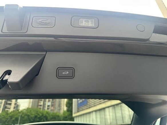 2026 Volvo XC70 III, чёрный, 6700000 рублей - вид 15