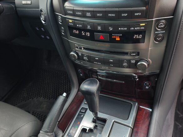 2008 Lexus LX 570 III, чёрный, 2500000 рублей - вид 27
