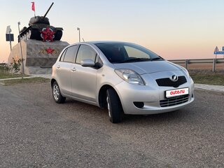 2007 Toyota Vitz II (XP90), серый, 535000 рублей, вид 2