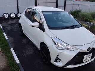 2017 Toyota Vitz III (XP130) Рестайлинг, белый, 1000000 рублей, вид 5