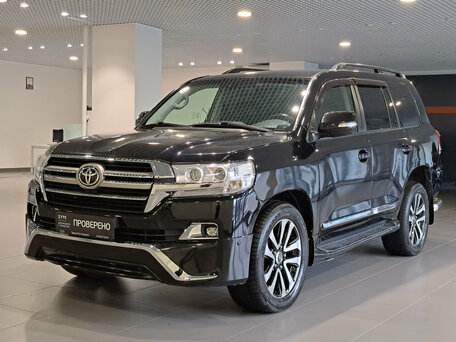 Toyota Land Cruiser 200 Series Рестайлинг 1
