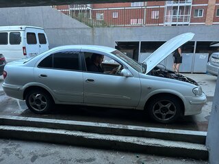2002 Nissan Bluebird Sylphy I (G10), белый, 310000 рублей, вид 4