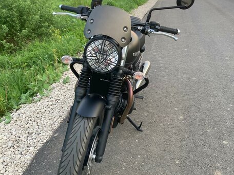 2023 Triumph Speed Twin, серый, 925000 рублей, вид 2