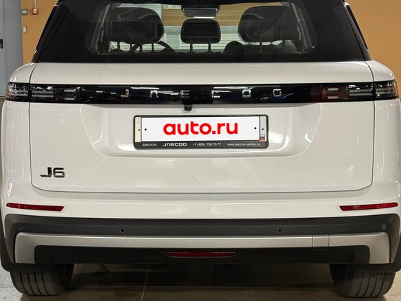 2026 Jaecoo J6, белый - вид 3