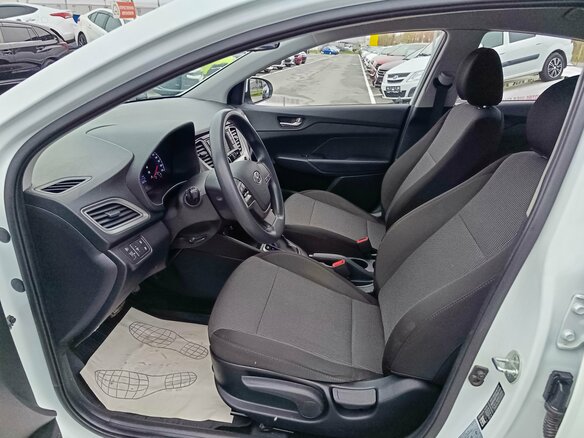 2019 Hyundai Solaris II, белый, 1364995 рублей - вид 8