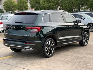 2022 Skoda Karoq I, зелёный, 1680990 рублей, вид 2