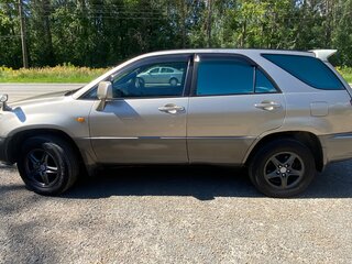 2000 Toyota Harrier I (XU10), бежевый, 750000 рублей, вид 4