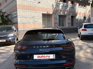 2019 Porsche Panamera 4S E-Hybrid Sport Turismo II, синий, 9500000 рублей, вид 5