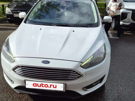 2017 Ford Focus III Рестайлинг, белый, 800000 рублей, вид 1