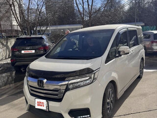2019 Honda Stepwgn Spada V Рестайлинг, белый, 2500000 рублей, вид 2