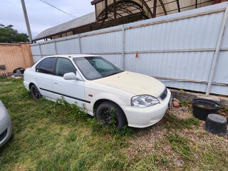 1998 Honda Domani II, белый, 285000 рублей, вид 1