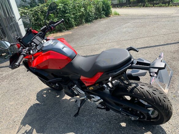 2025 BMW F 900 XR, красный, 1389000 рублей - вид 3
