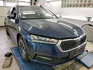 2022 Skoda Octavia IV (A8), фиолетовый, 2082000 рублей, вид 1
