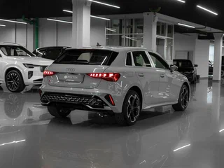 2025 Audi A3 Sportback 35 TFSI IV (8Y) Рестайлинг, серый, 3600000 рублей, вид 5