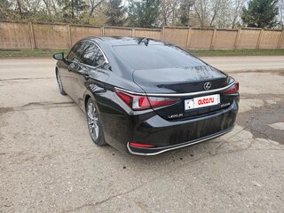 2020 Lexus ES 250 VII, чёрный, 3620000 рублей, вид 3