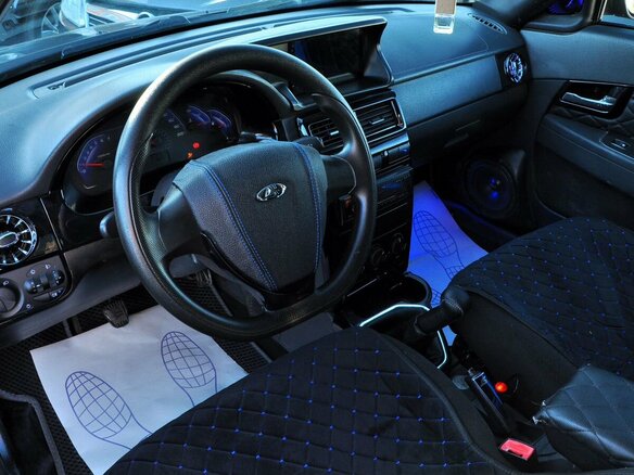 2010 Lada (ВАЗ) Priora Premier I, чёрный, 210000 рублей - вид 8