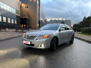 2009 Toyota Camry VI (XV40) Рестайлинг, серебристый, 750000 рублей, вид 1