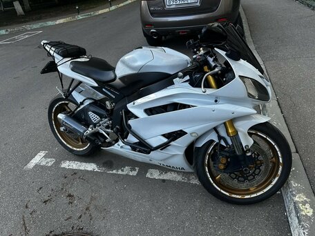 2007 Yamaha YZF-R6, белый, 545000 рублей, вид 4