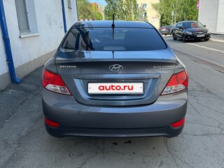 2012 Hyundai Solaris I, серый, 600000 рублей, вид 4