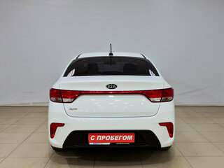 2018 Kia Rio IV, белый, 1140000 рублей, вид 5