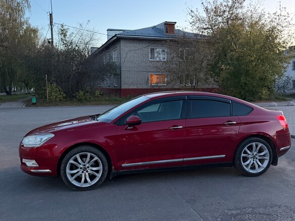 2010 Citroen C5 II, красный, 600000 рублей - вид 4