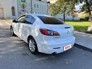 2011 Mazda 3 II (BL) Рестайлинг, белый, 1380000 рублей, вид 4
