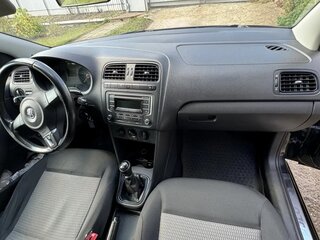2012 Volkswagen Polo V, чёрный, 650000 рублей, вид 2