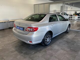 2012 Toyota Corolla X (E140, E150) Рестайлинг, серебристый, 969000 рублей, вид 5
