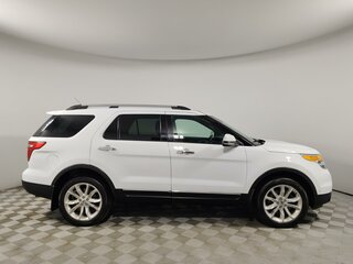 2014 Ford Explorer V, белый, 1945000 рублей, вид 4