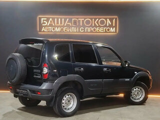 2011 Chevrolet Niva I Рестайлинг, чёрный, 545000 рублей, вид 4