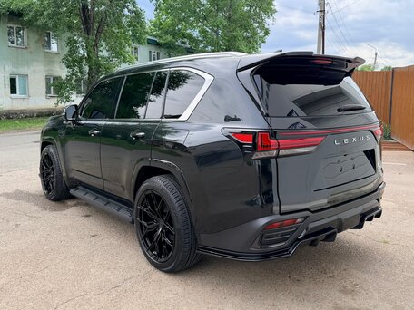 2023 Lexus LX 600 IV, чёрный, 15000000 рублей, вид 4