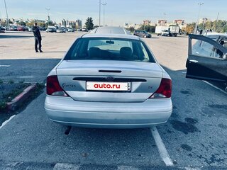 2001 Ford Focus I (North America), серебристый, 190000 рублей, вид 4