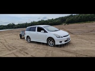 2004 Toyota Wish I, белый, 799999 рублей, вид 2