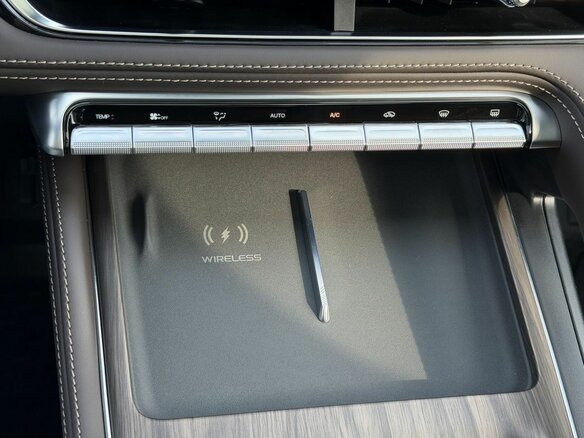 2026 Geely Monjaro I Рестайлинг 2 (China Market), серый, 4200000 рублей - вид 28
