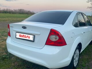 2010 Ford Focus II Рестайлинг, белый, 550000 рублей, вид 4