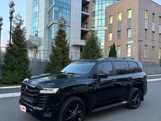2023 Toyota Land Cruiser 300 Series, чёрный, 10400000 рублей, вид 1