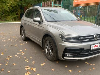 2019 Volkswagen Tiguan II, серебристый, 2150000 рублей, вид 4