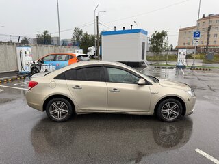 2011 Chevrolet Cruze I, бежевый, 270000 рублей, вид 4