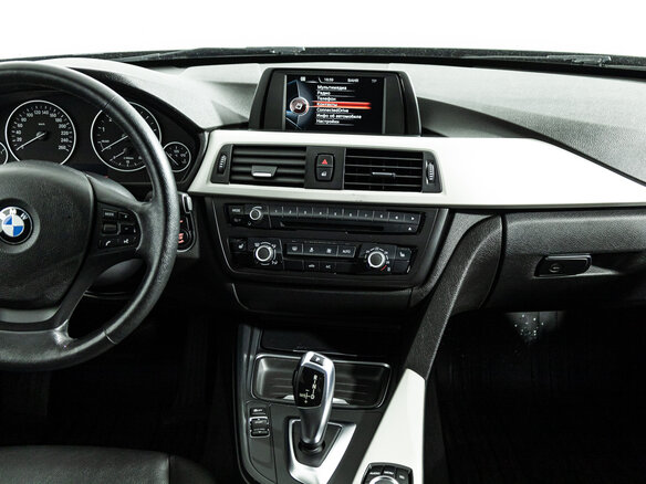 2015 BMW 3 серии 320i VI (F3x), чёрный - вид 13