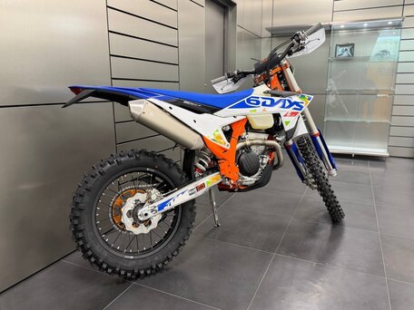 2026 KTM 250 EXC F, белый, 1550000 рублей, вид 4