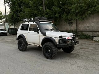 1998 Lada (ВАЗ) 2121 (4x4) I Рестайлинг, белый, 300000 рублей, вид 5