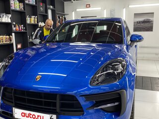 2020 Porsche Macan I Рестайлинг, синий, 6990000 рублей, вид 2
